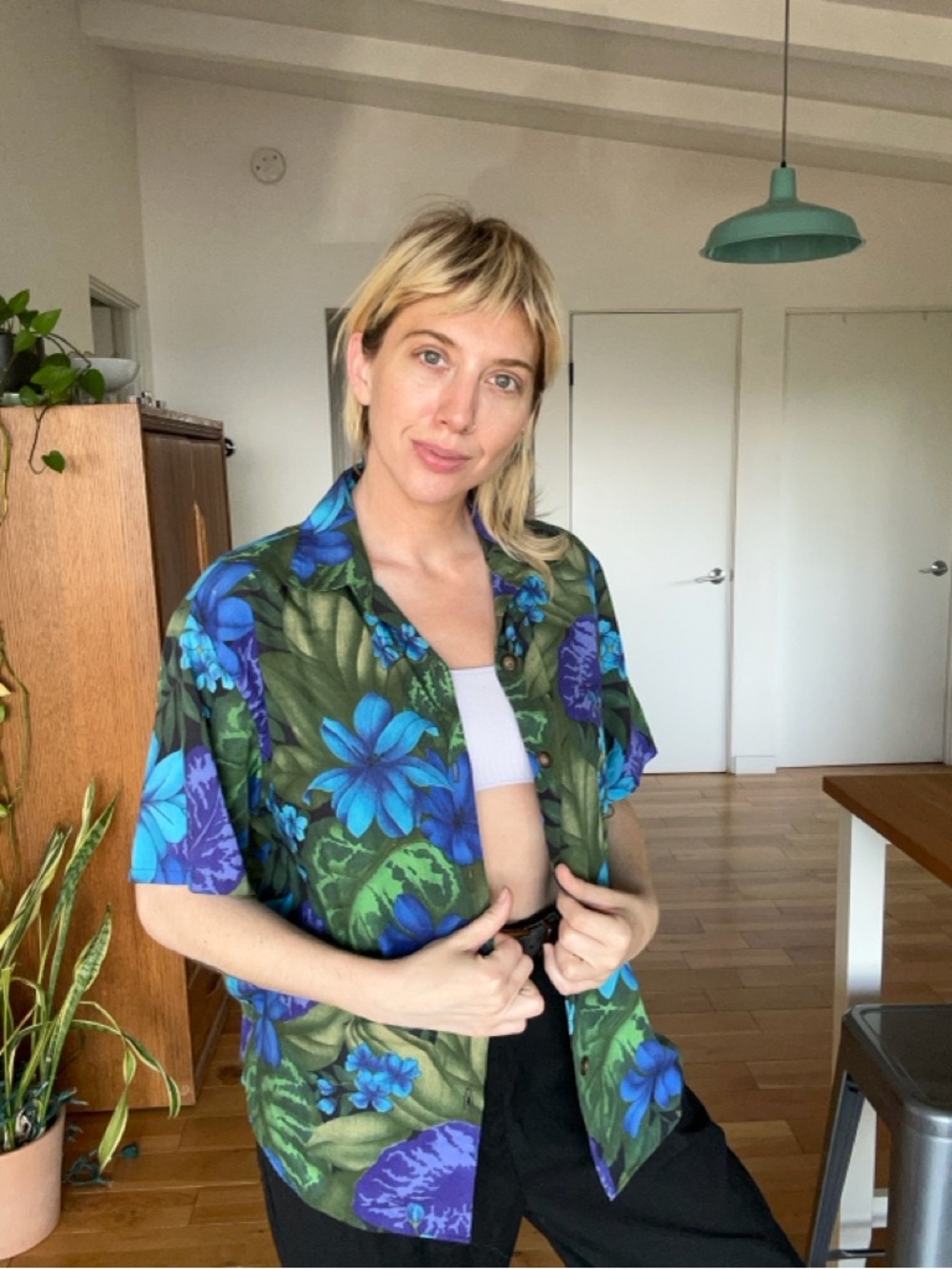Vintage Hawaiian Short-Sleeve Button-Down Shirt in Green and Blue